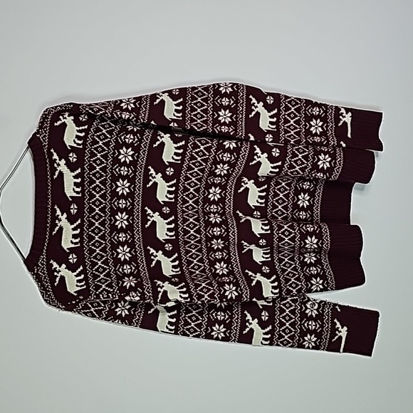 Forever 21 maroon and white medium Christmas themed sweater - Picture 4 of 5